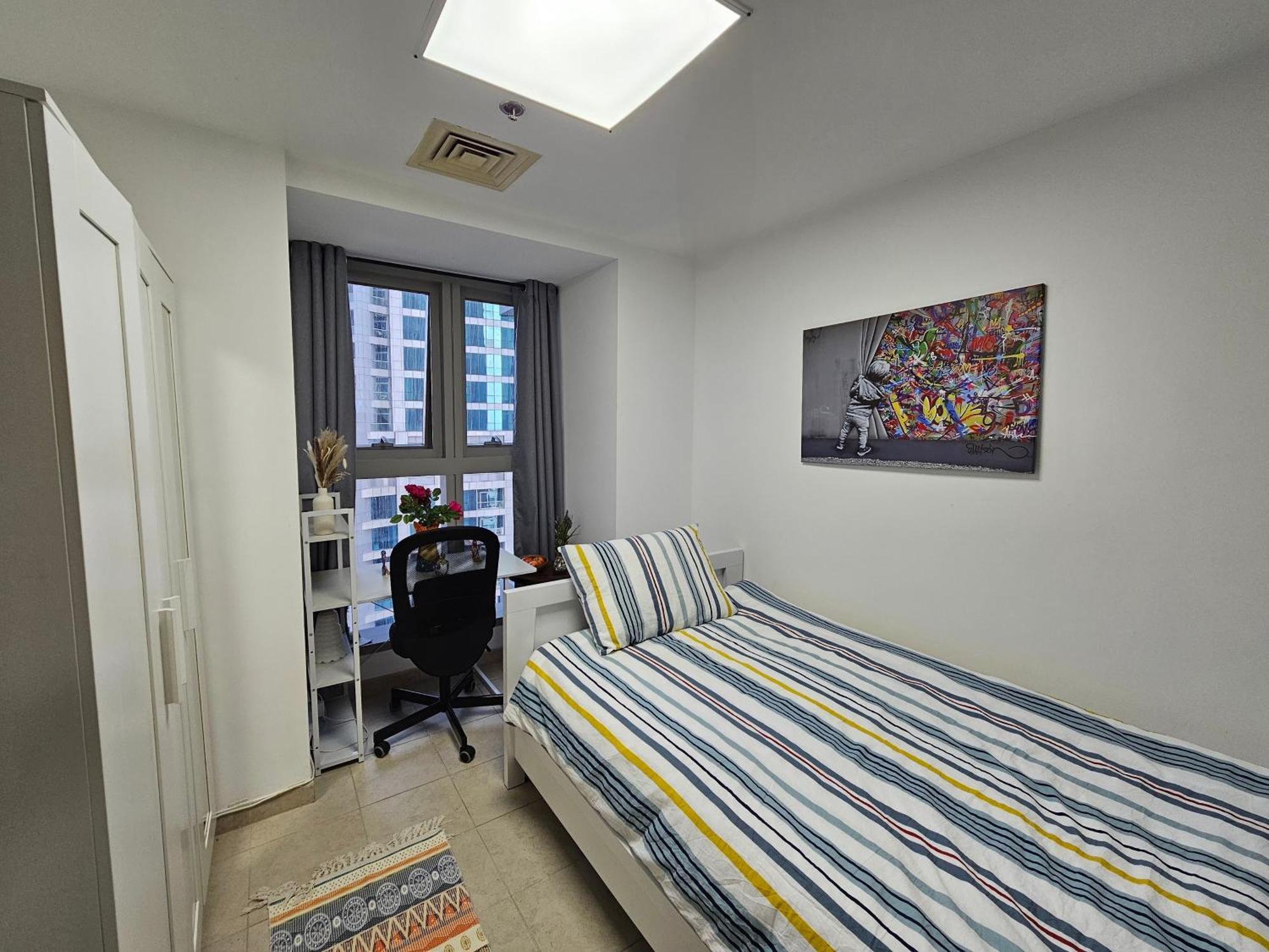 Super Host At Highest Residential Tower In The World, Private Rooms In A Shared Apartment Dubai Room photo