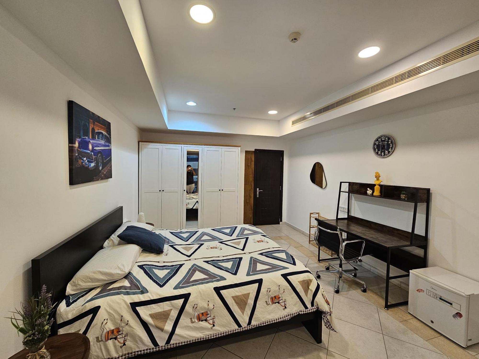 Super Host At Highest Residential Tower In The World, Private Rooms In A Shared Apartment Dubai Room photo